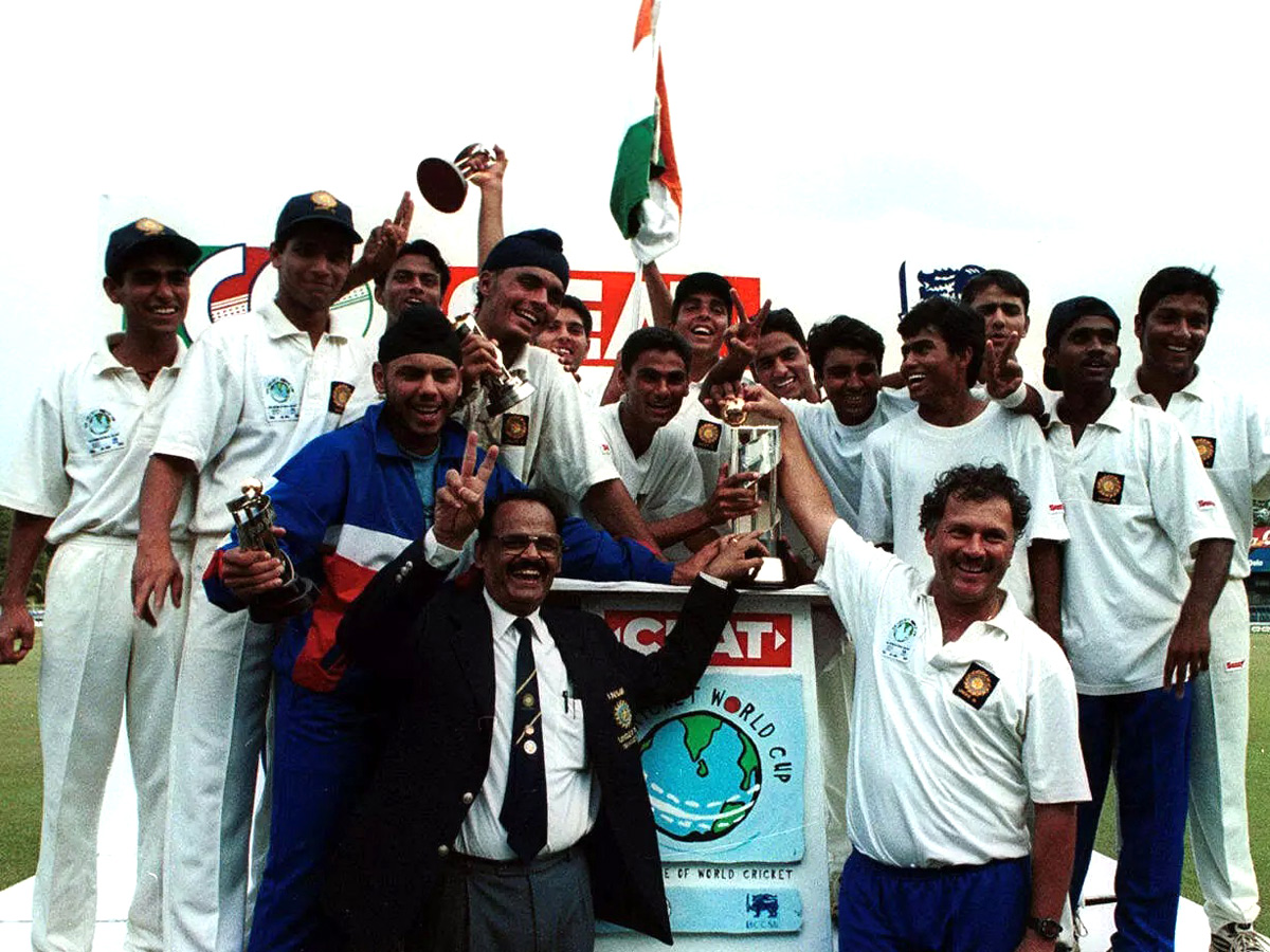 Mohammad_20Kaif_20Rare_20Picture_4.jpg 4