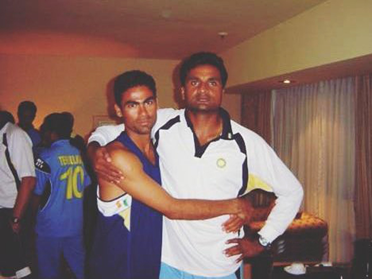 Mohammad_20Kaif_20Rare_20Picture_6.jpg 6