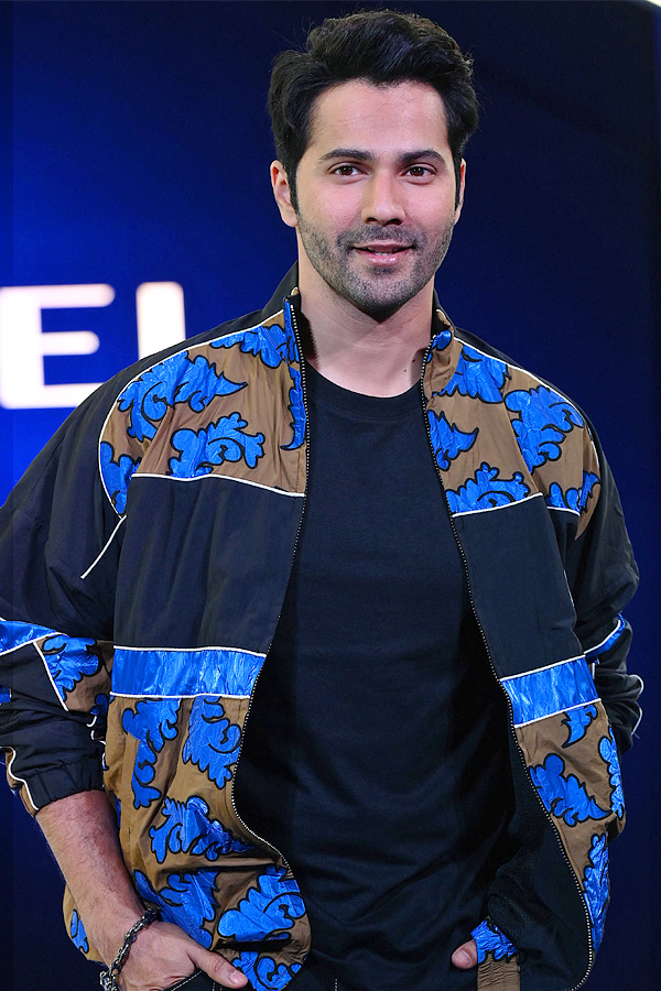 Mumbai_20hosts_20star_20studded_20Citadel_20premiere_20Photos_10.jpg 12