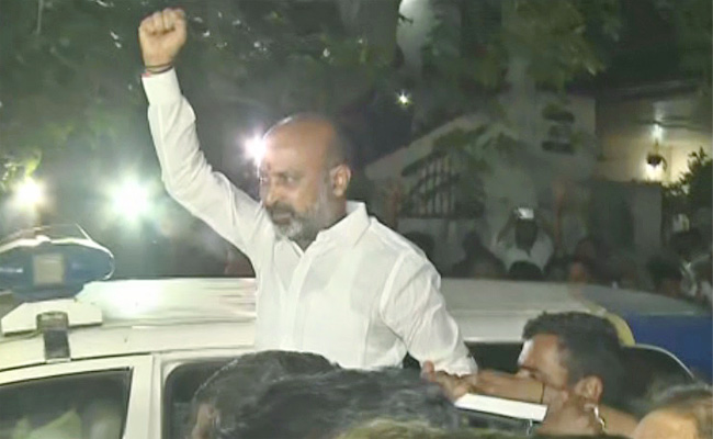 bandi-sanjay-remand.jpg