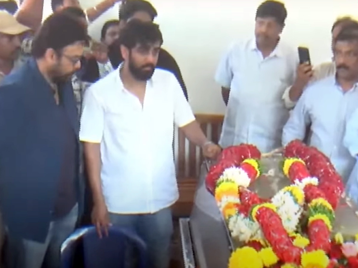 A_20tearful_20farewell_20to_20Daggubati_20Mohan_20Babu_20Photos_9.jpg 10