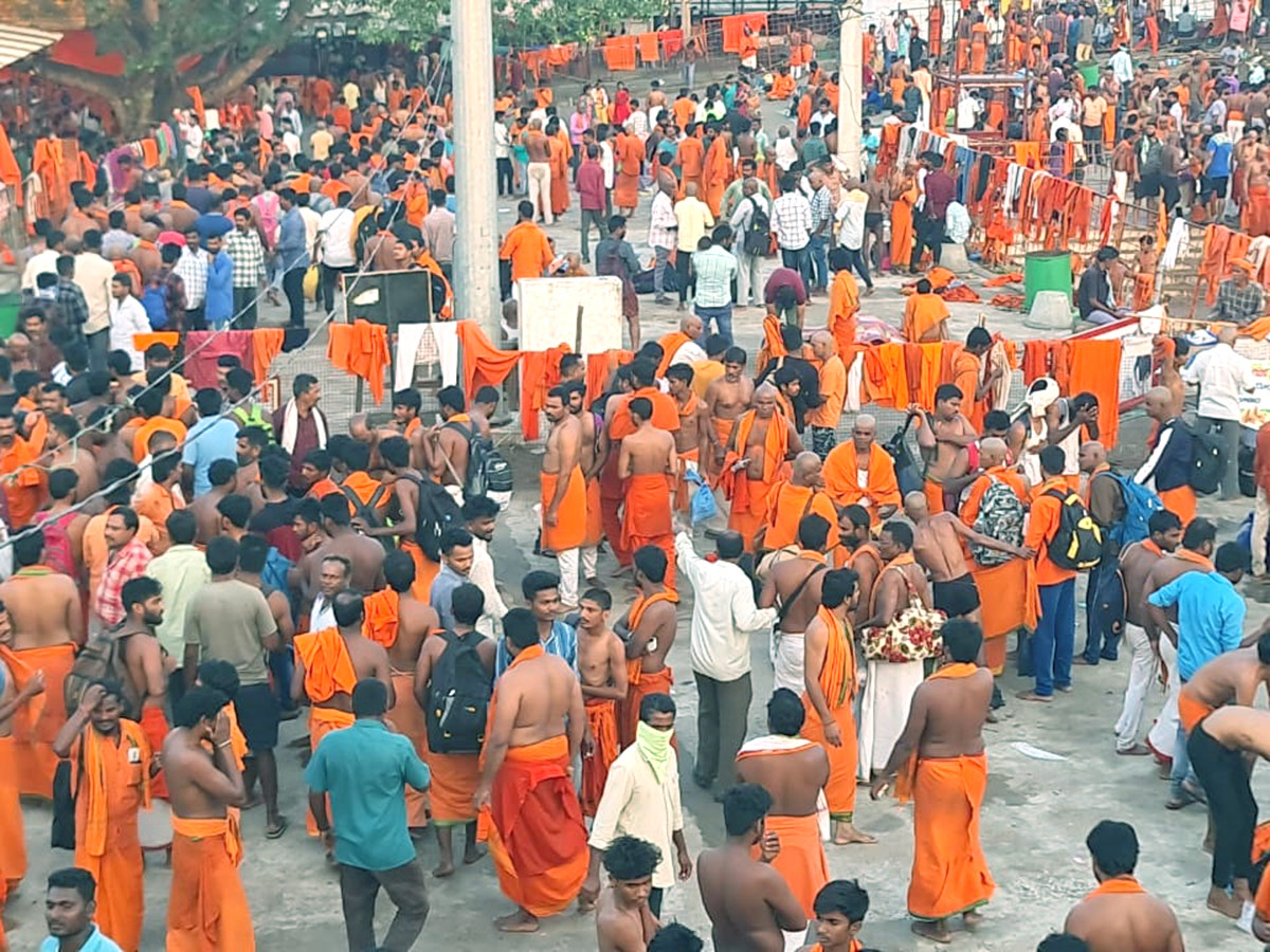 Kondagattu_20Anjaneya_20Swamy_20Temple_20Photos_15.jpg 14