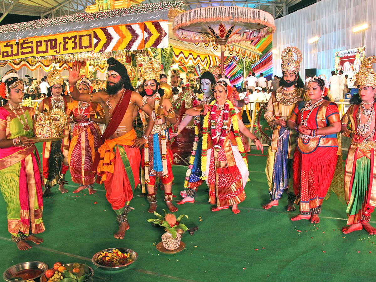 Vontimitta_20Kodandarama_20Kalyanam_20Photos_22.jpg 21
