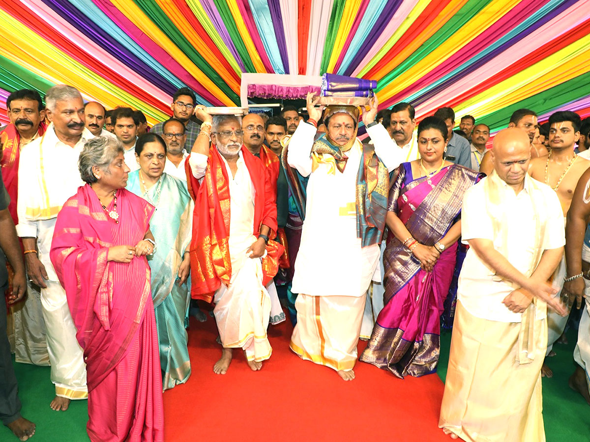 Vontimitta_20Kodandarama_20Kalyanam_20Photos_31.jpg 30