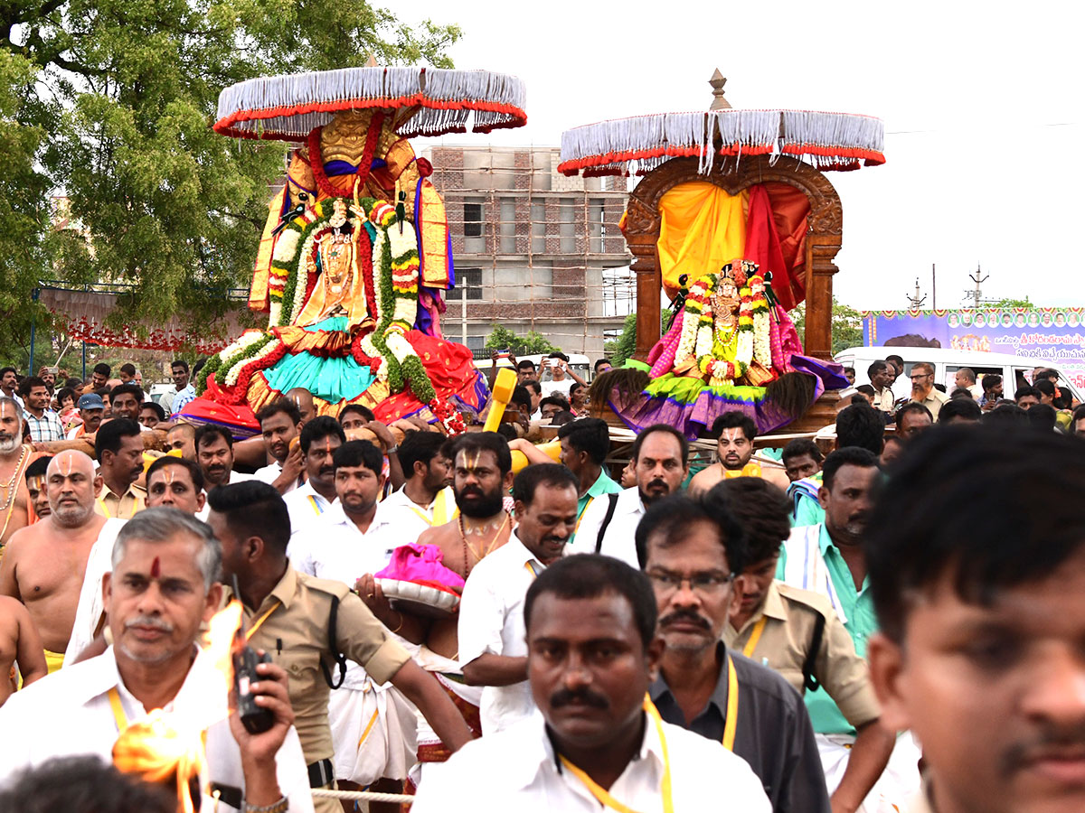 Vontimitta_20Kodandarama_20Kalyanam_20Photos_35.jpg 34