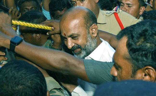 bandi-sanjay12.jpg