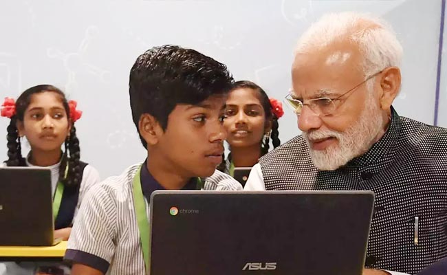 sisodia_pmmodi.jpg