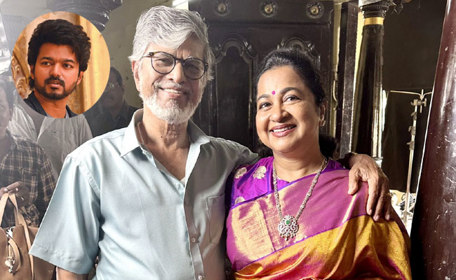 vijay-father-chandrashekar.jpg