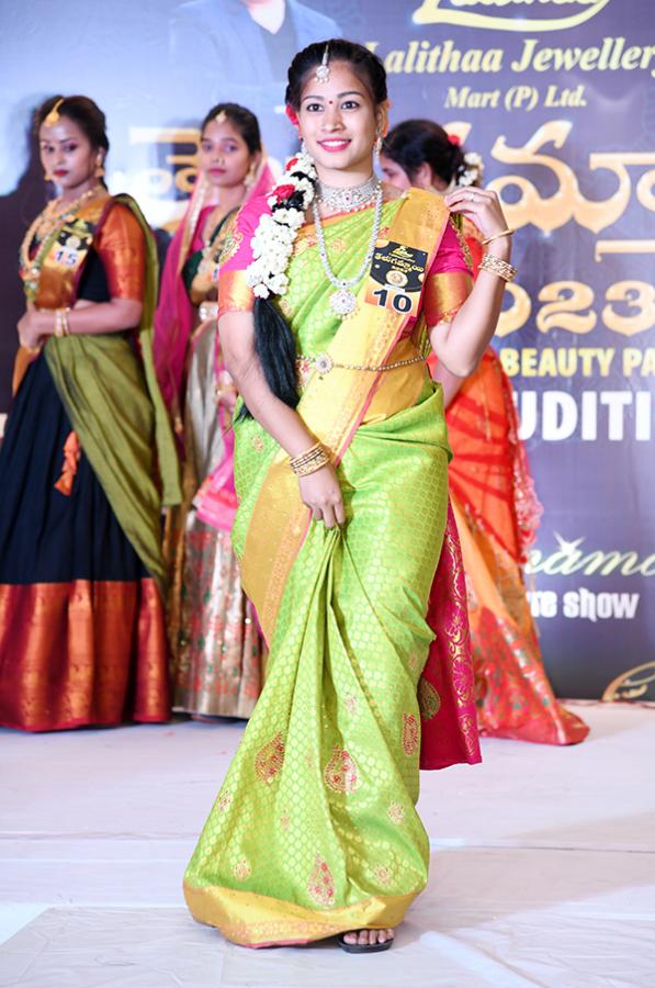 Telugu_20Ammayi_20Auditions_20at_20Visakhapatnam_9.jpg 9
