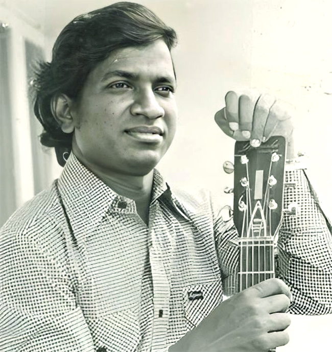 Music_20Director_20Ilayaraja_20Rare_20Photos_8.jpg 8