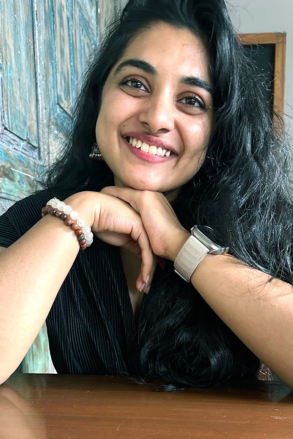 Nivetha_20Thomas_20Latest_20Pics_15.jpg 14