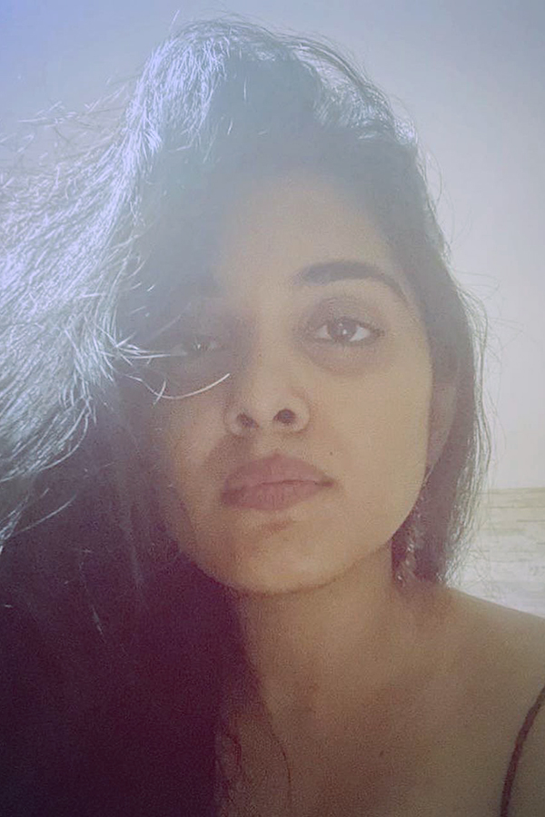 Nivetha_20Thomas_20Latest_20Pics_3.jpg 3