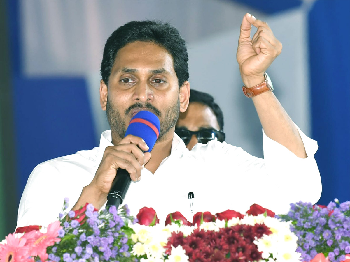 YSR_20Ebc_20Nestham_20Cm_20Jagan_20Markapuram_20Tour_20Photos_31.jpg 31