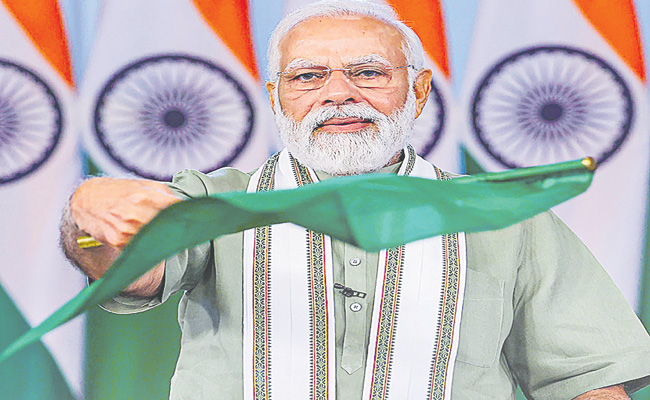 Vande-bharat-modi.jpg
