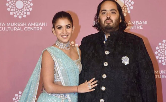 anant_20and_20radhika.jpg