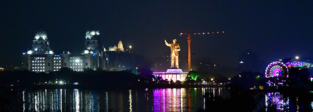 125_20Feet_20Dr_20BR_20Ambedkar_20Statue_20In_20Hyderabad_20Pics_21.jpg 20