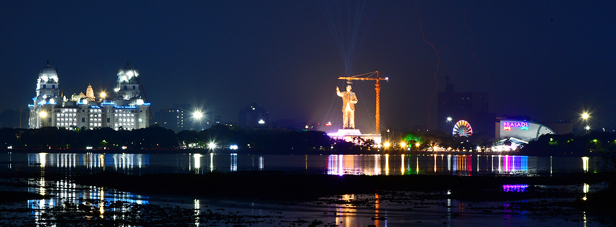 125_20Feet_20Dr_20BR_20Ambedkar_20Statue_20In_20Hyderabad_20Pics_22.jpg 21