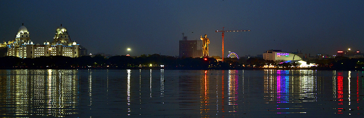 125_20Feet_20Dr_20BR_20Ambedkar_20Statue_20In_20Hyderabad_20Pics_35.jpg 34