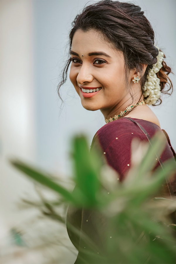 Priya_20Bhavani_20Shankar_20New_20Images_15.jpg 15
