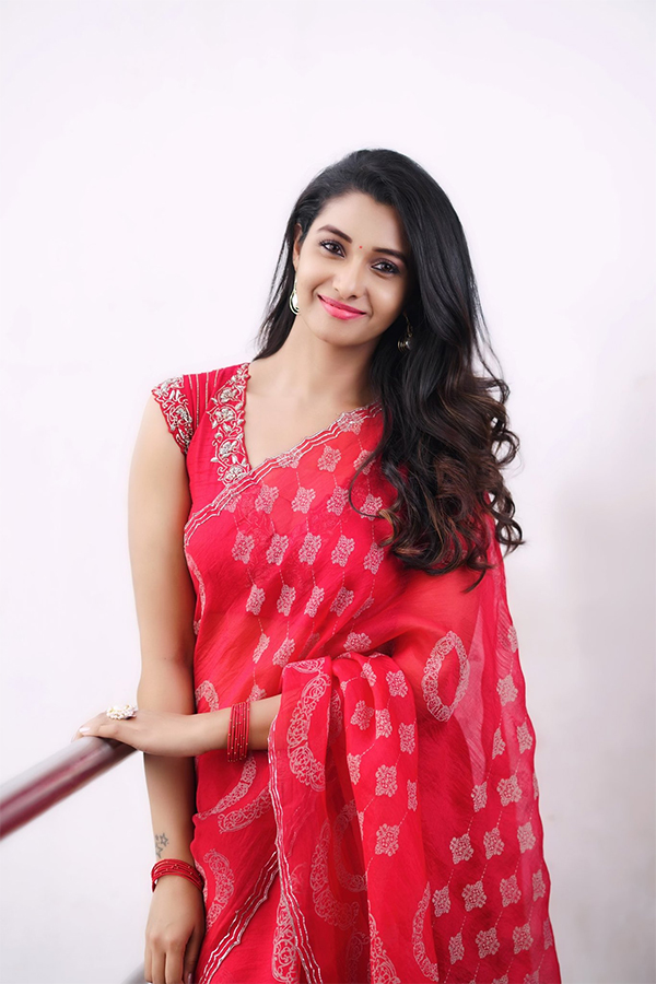 Priya_20Bhavani_20Shankar_20New_20Images_3.jpg 3