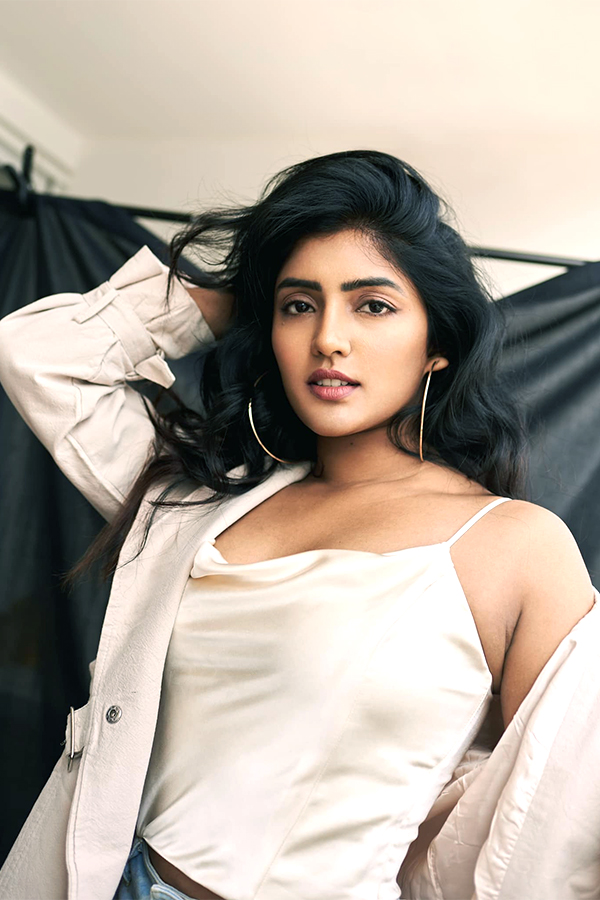 Actress_20Eesha_20Rebba_20Photos_12.jpg 12