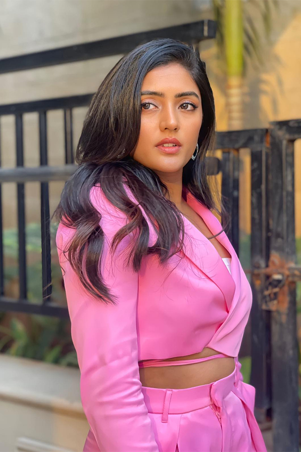 Actress_20Eesha_20Rebba_20Photos_21.jpg 21