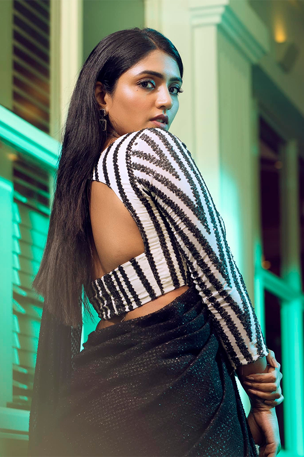 Actress_20Eesha_20Rebba_20Photos_23.jpg 23