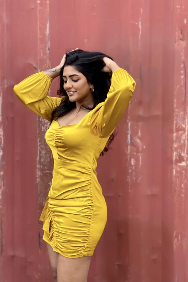 Actress_20Eesha_20Rebba_20Photos_24.jpg 24