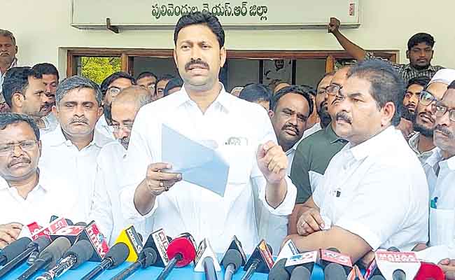 avinash_20reddy.jpg