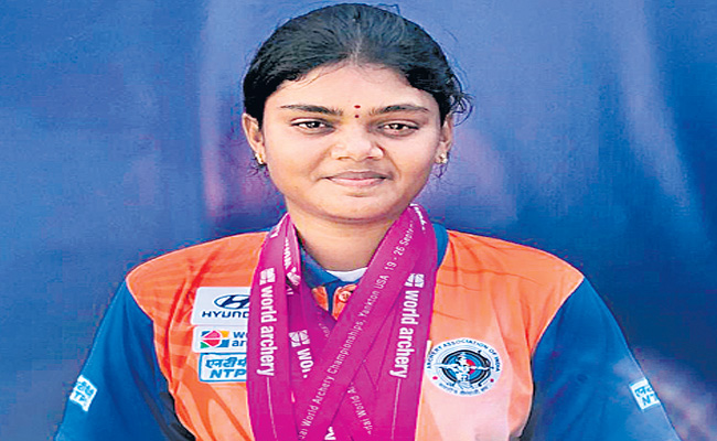 SUREKHA-3-SILVERS.jpg