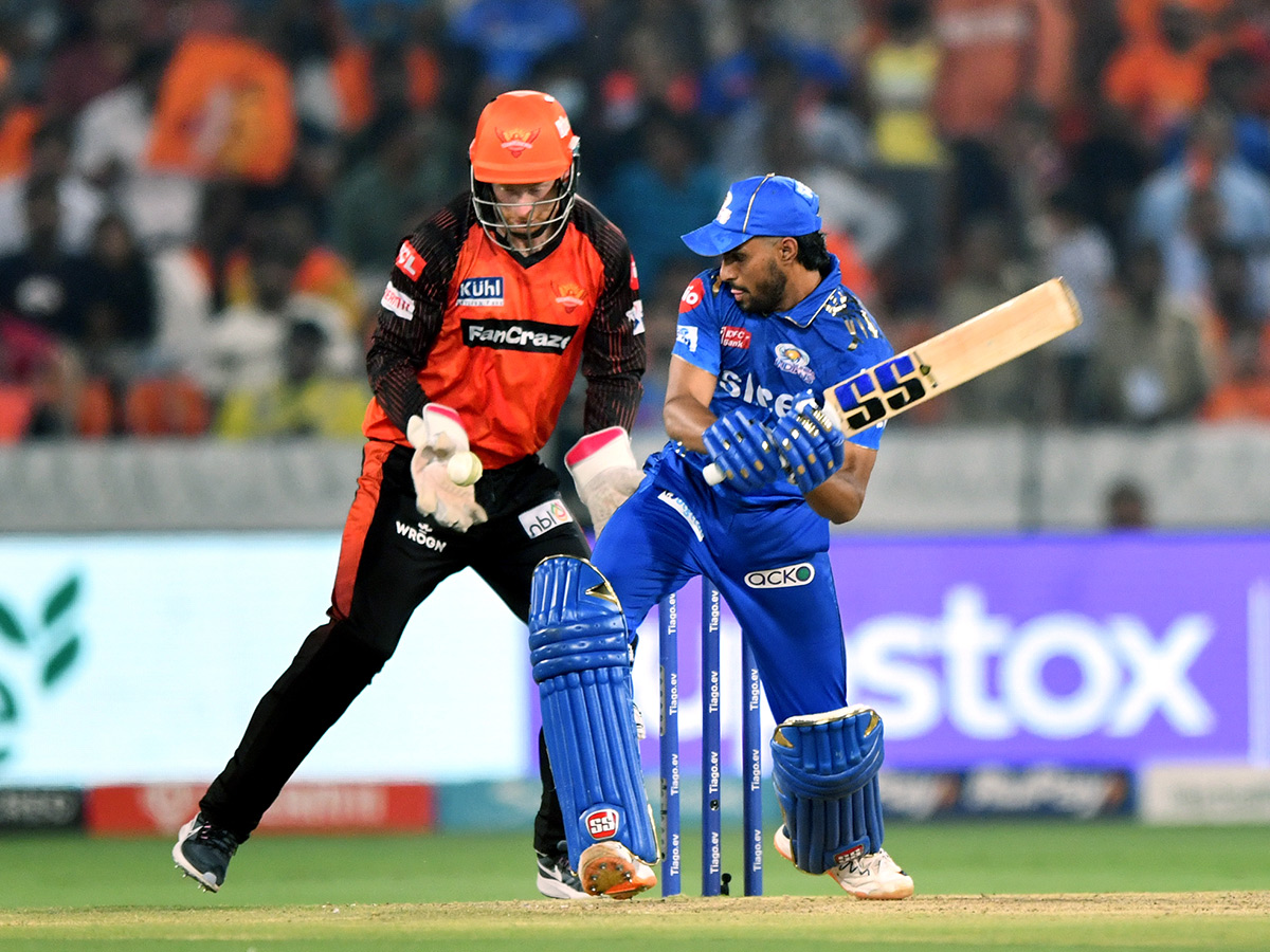 IPL_202023_20Match_20Between_20SRH_20And_20MI_20In_20Uppal_20Stadium_20Hyderabad_12.jpg 12