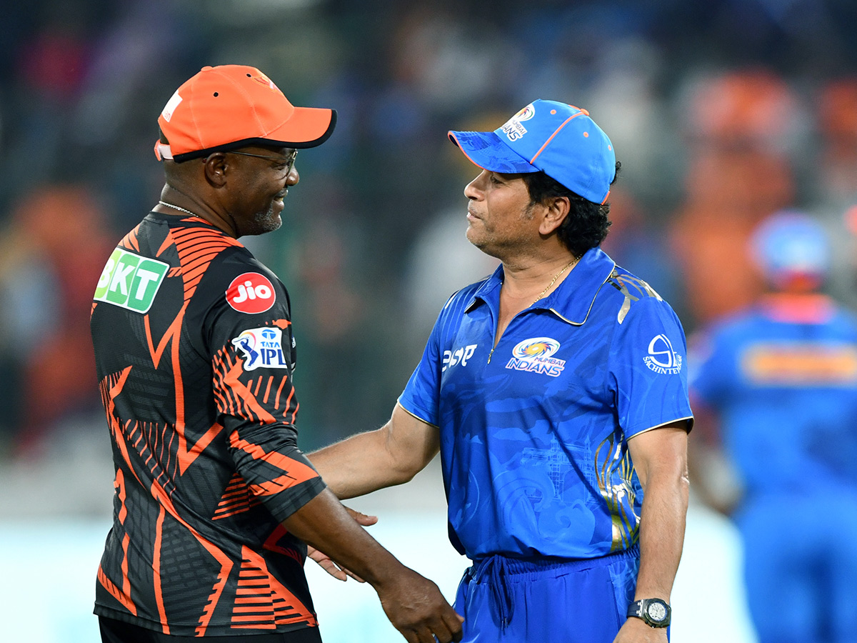 IPL_202023_20Match_20Between_20SRH_20And_20MI_20In_20Uppal_20Stadium_20Hyderabad_2.jpg 2
