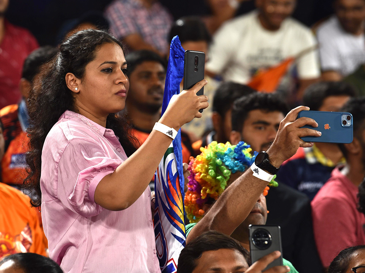 IPL_202023_20Match_20Between_20SRH_20And_20MI_20In_20Uppal_20Stadium_20Hyderabad_26.jpg 25