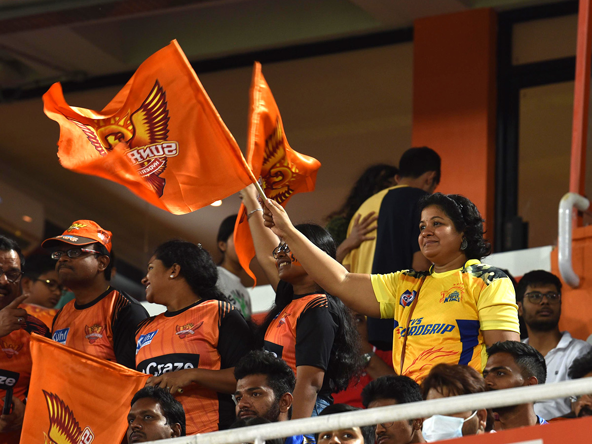 IPL_202023_20Match_20Between_20SRH_20And_20MI_20In_20Uppal_20Stadium_20Hyderabad_27.jpg 26