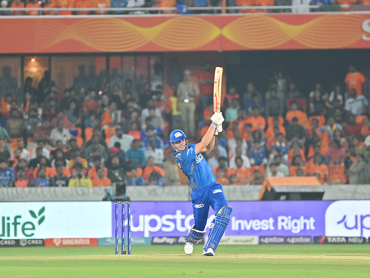 IPL_202023_20Match_20Between_20SRH_20And_20MI_20In_20Uppal_20Stadium_20Hyderabad_29.jpg 28