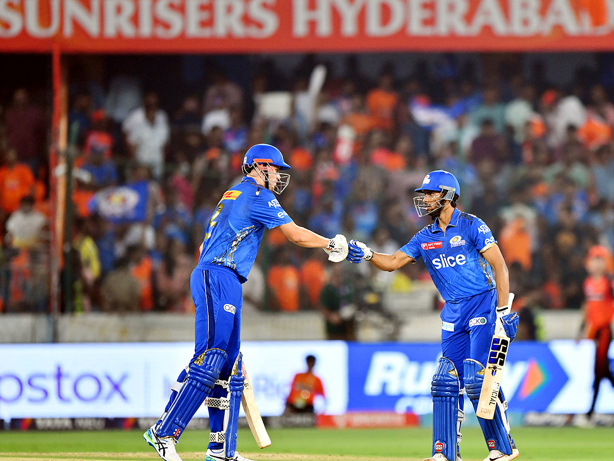 IPL_202023_20Match_20Between_20SRH_20And_20MI_20In_20Uppal_20Stadium_20Hyderabad_33.jpg 32