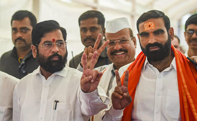 Shinde_Faction_BJP_Ajit_Paw.jpg
