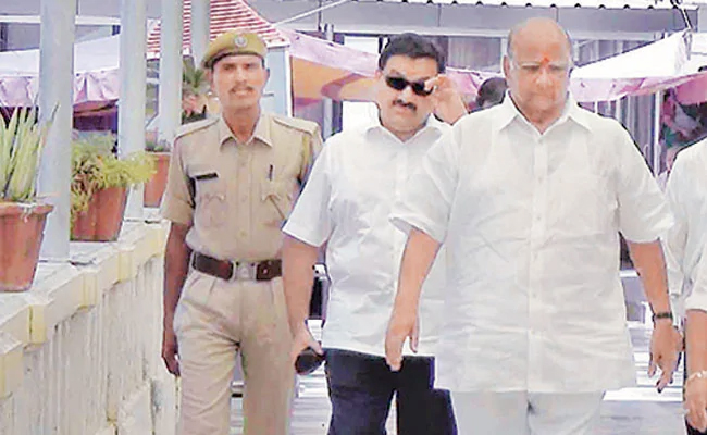 Pawar_Adani_meet.jpg