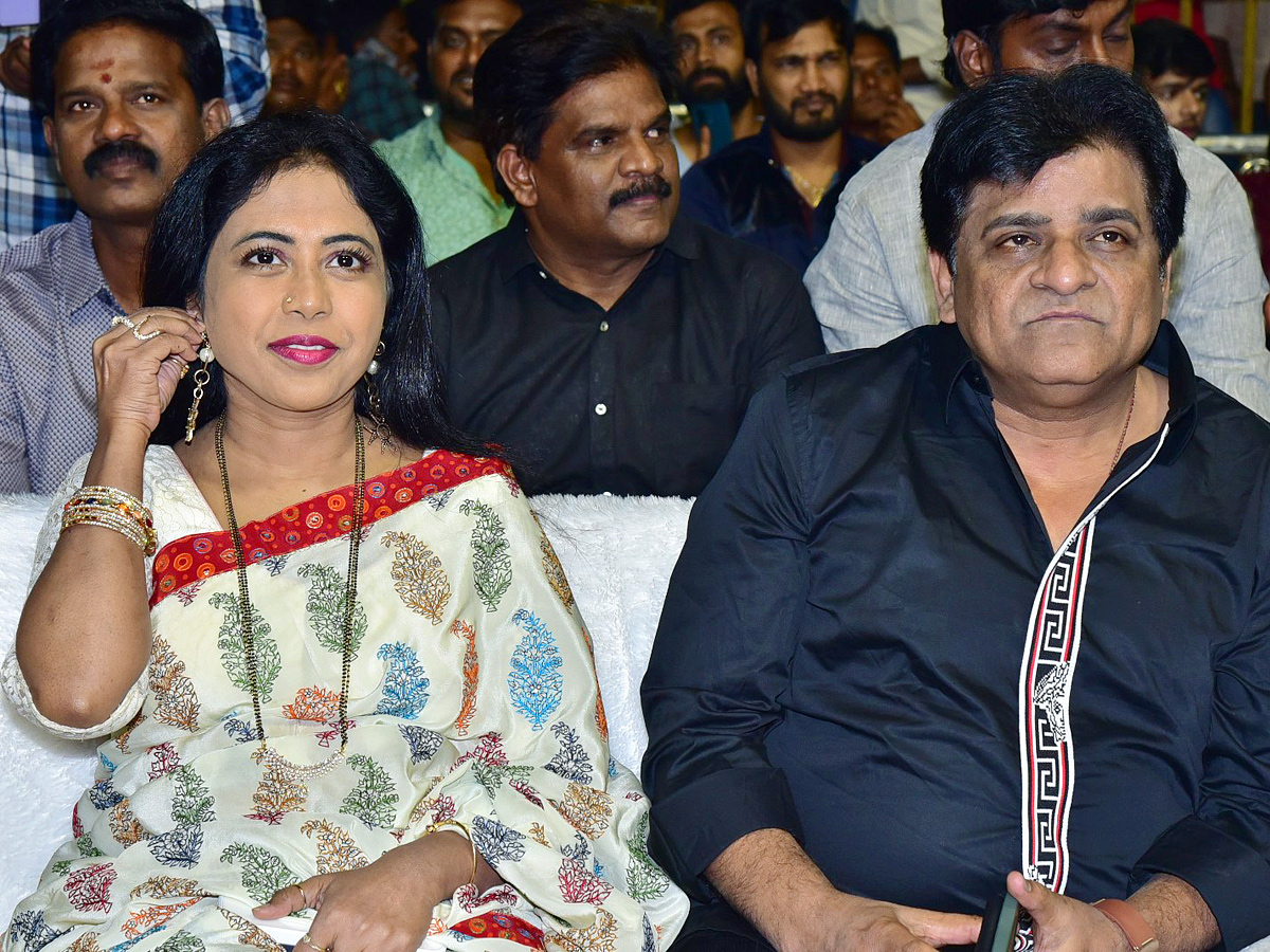 Ramabanam_20Trailer_20Launch_20Event_20Photos_11.jpg 12