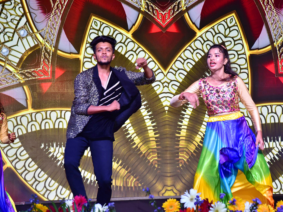 Ramabanam_20Trailer_20Launch_20Event_20Photos_15.jpg 16