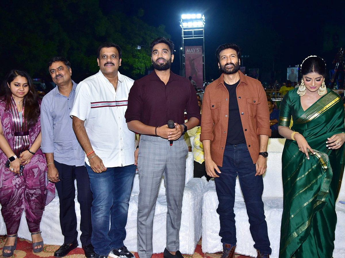 Ramabanam_20Trailer_20Launch_20Event_20Photos_5.jpg 6