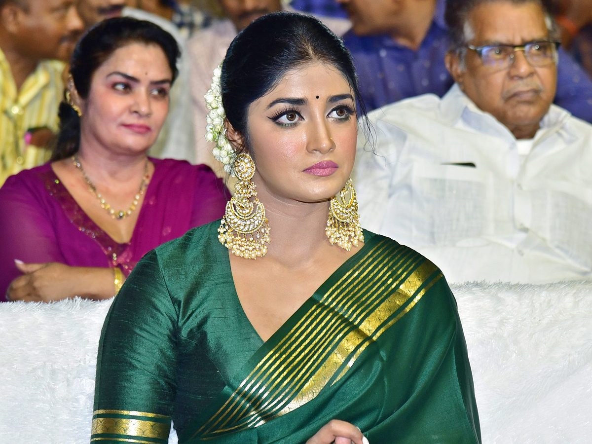 Ramabanam_20Trailer_20Launch_20Event_20Photos_9.jpg 10
