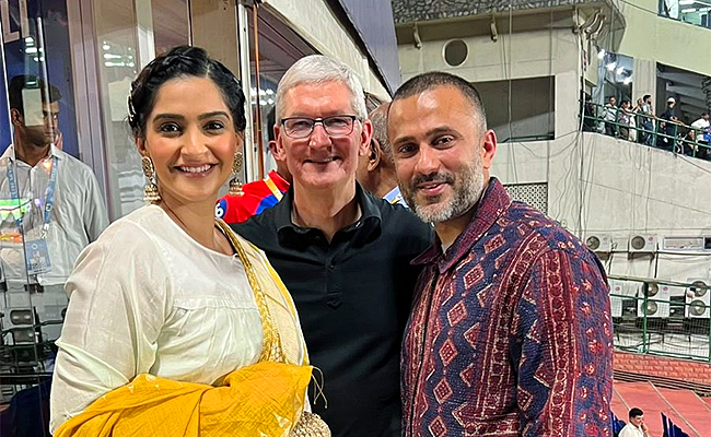 Apple-CEO-Tim-Cook.jpg3_.jpg