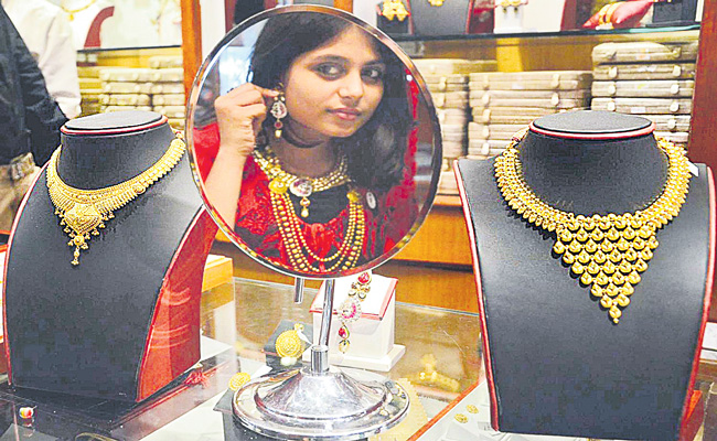 GOLD-BUYING.jpg
