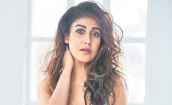 nayan1.jpg