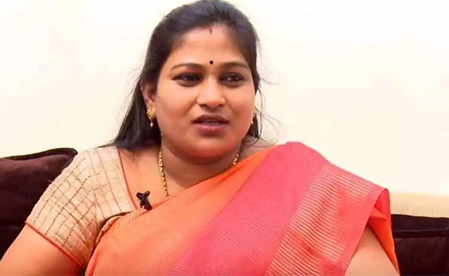 Vangalapudi-Anitha.jpg