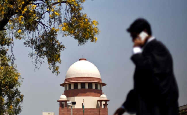 Supreme_Court_Corona.jpg