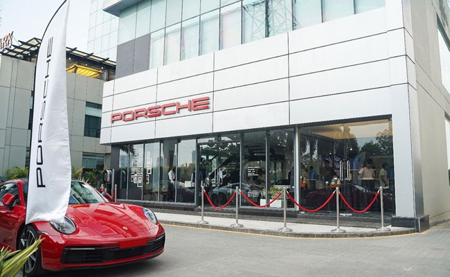 porsche4.jpg