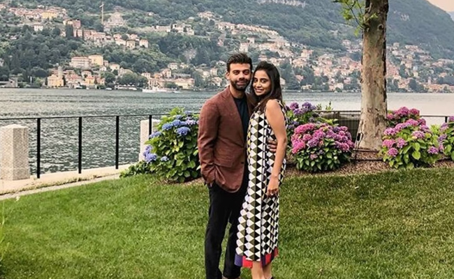 vanisha_20and_20amit_20bhatia.jpg