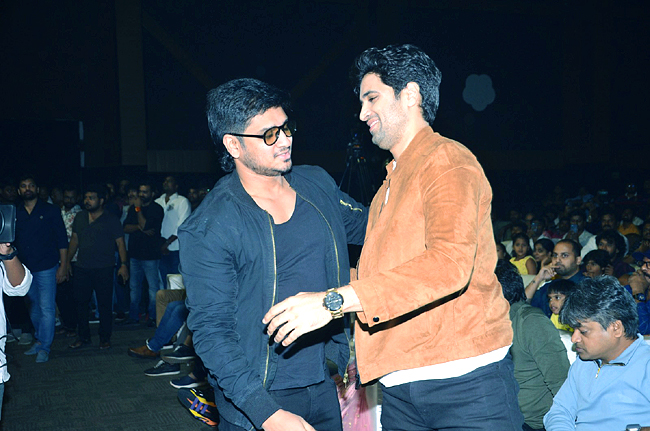 Allari_20Naresh_20Ugram_20Movie_20Pre_20Release_20Event-5.jpg 5